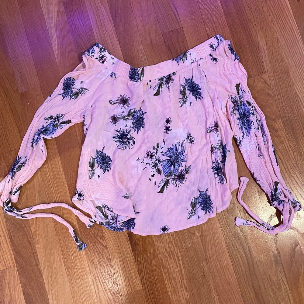 American Eagle Off-Shoulder Top